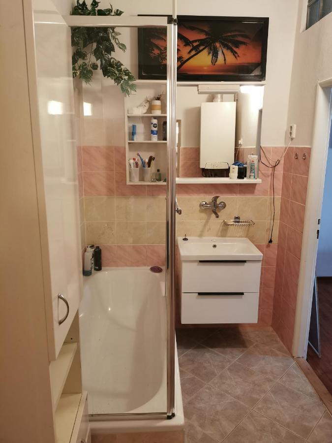 Ferienwohnung U Cerneho Orla Vidnava Exterior foto